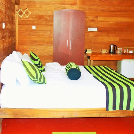 Green Cottage Ела Екстериор снимка
