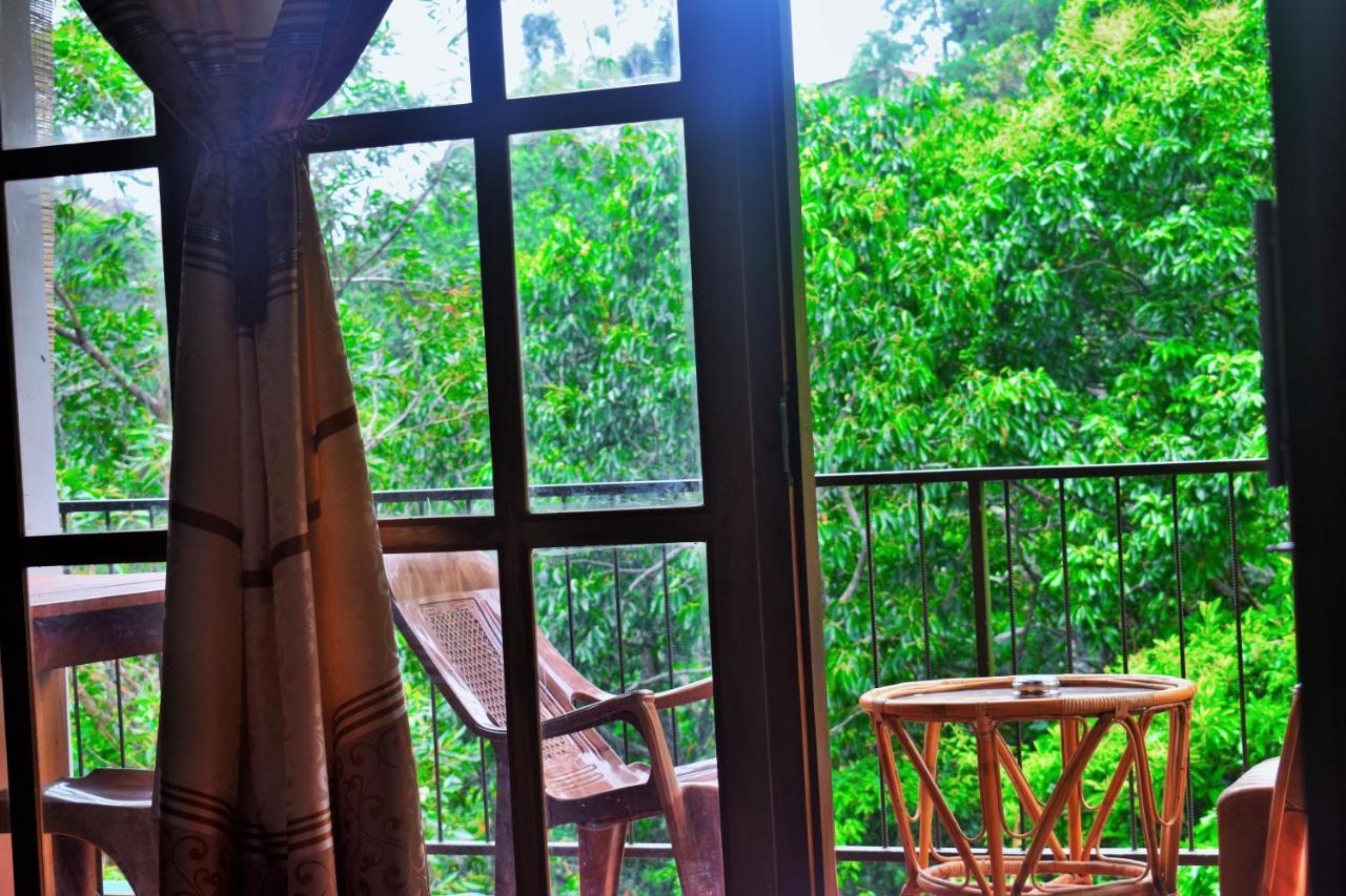 Green Cottage Ела Екстериор снимка