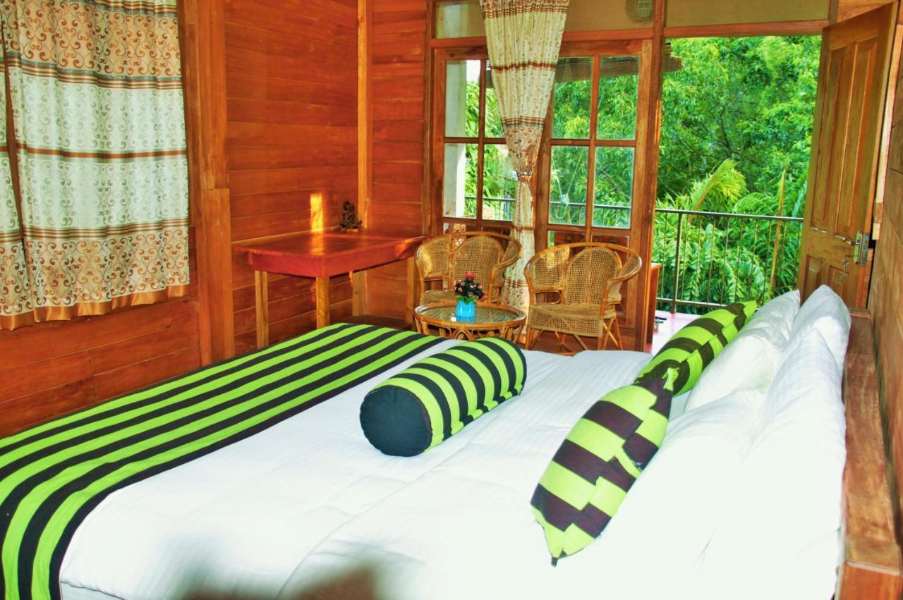 Green Cottage Ела Екстериор снимка