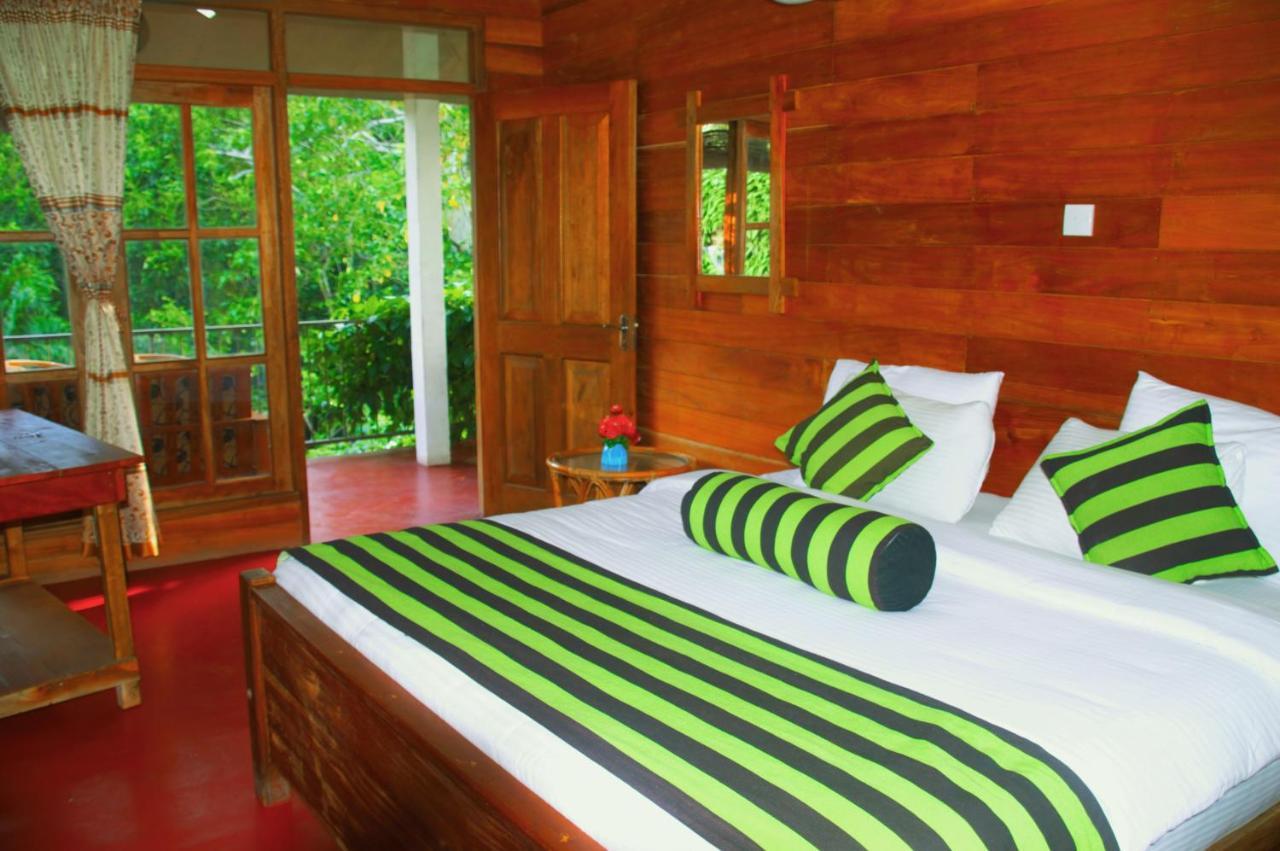 Green Cottage Ела Екстериор снимка