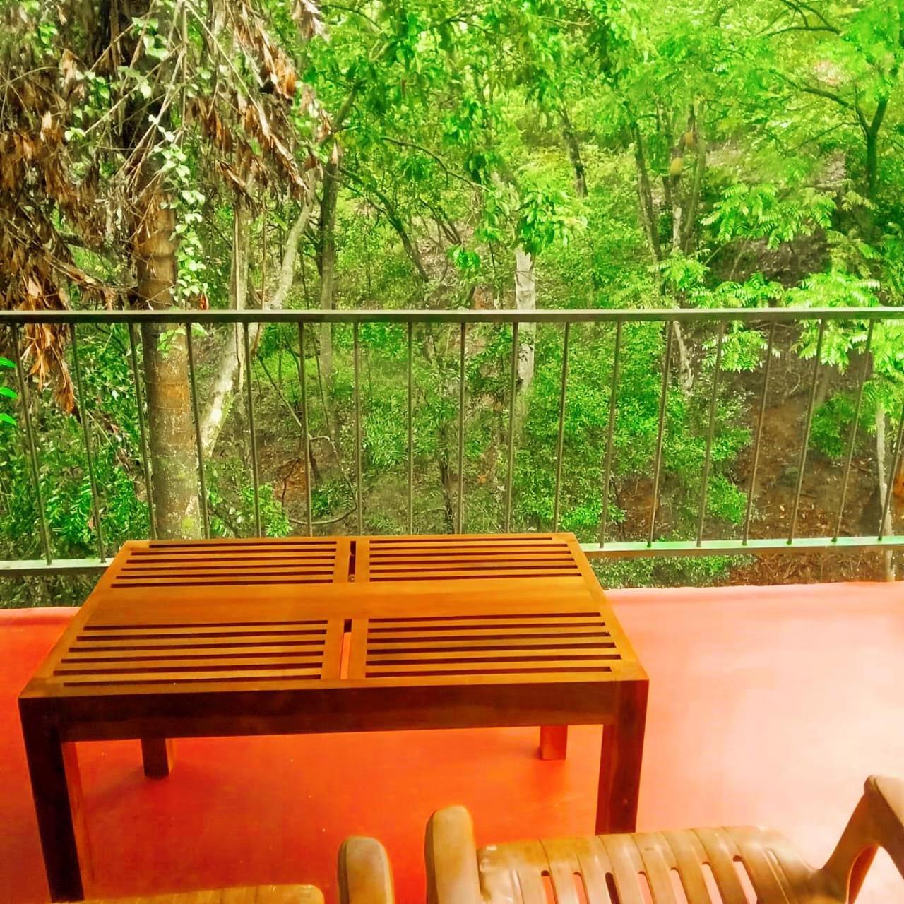 Green Cottage Ела Екстериор снимка